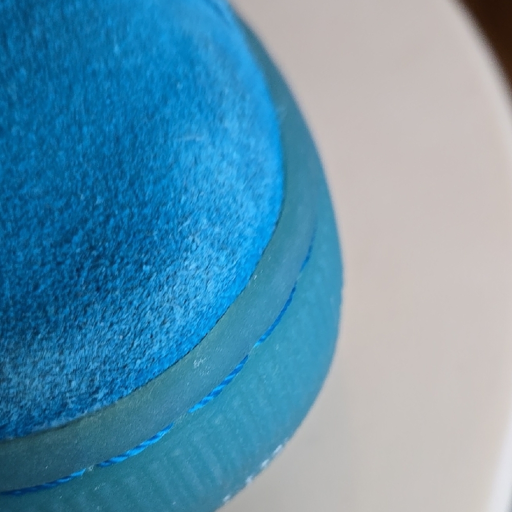 Puma Brand, Blue Kids Sneakers Youth Size 7. - Picture 3 of 12